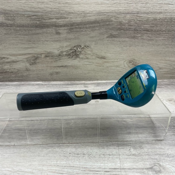 Tiger Sports Feel Golf Handheld Electronic Game 1998 66-001 Vintage Works - Picture 1 of 12